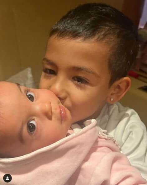 توأم رونالدو وجورجينا في أول صورة من الرياض