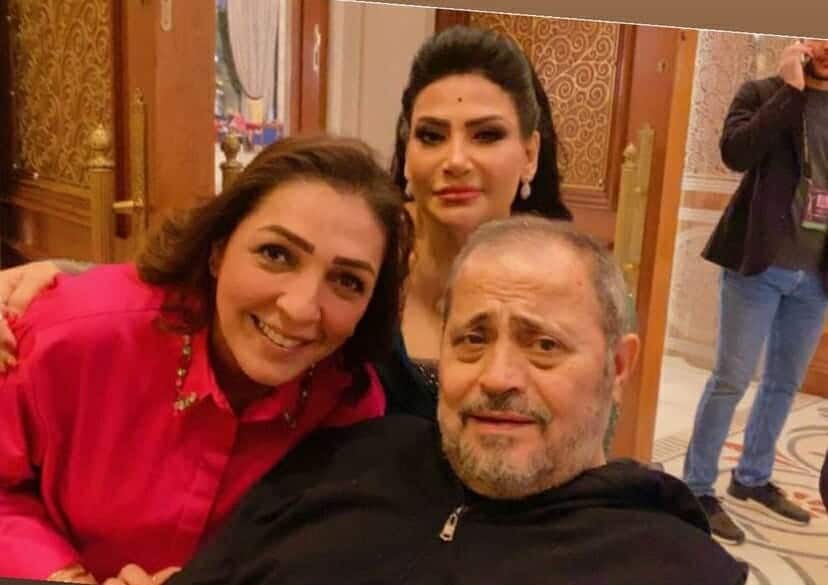 تم الترويج للصور على أنها أول ظهور للفنان السوري بعد وفاة ابنه في حفل جوي أووردز