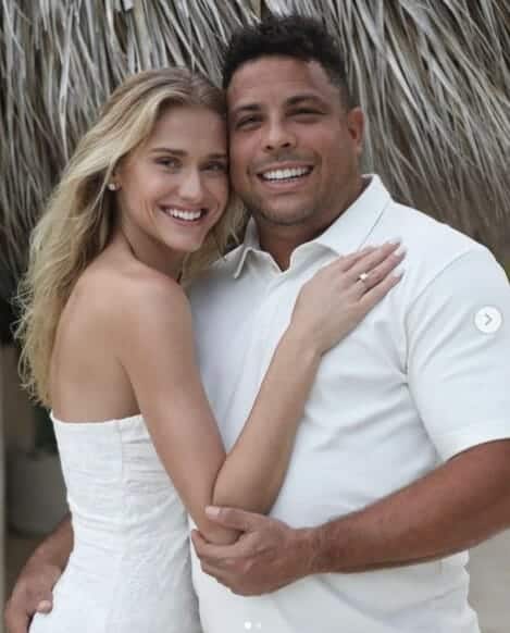 النجم البرازيلي السابق رونالدو نازاريو