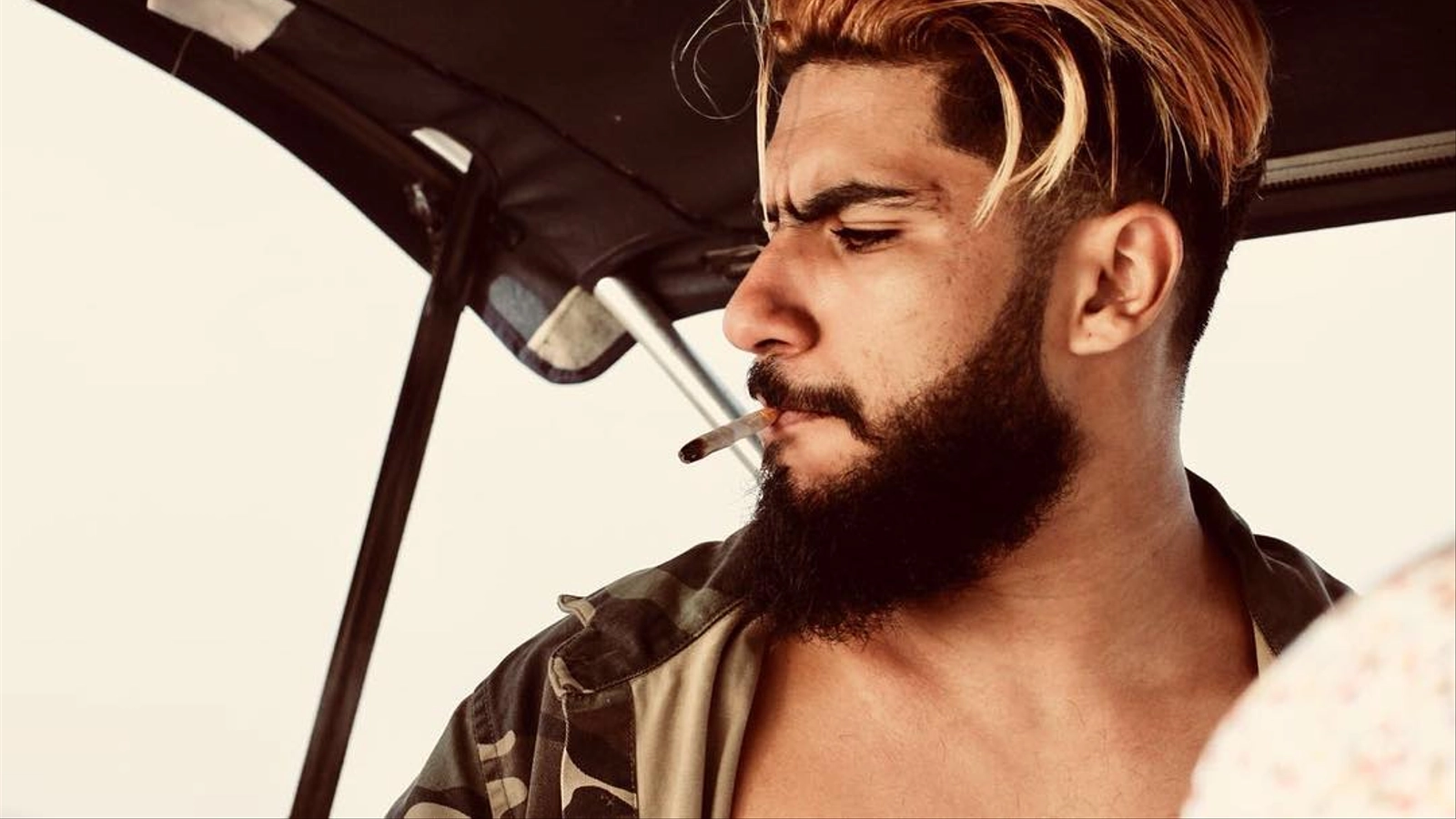 إلغراندي طوطو.. القضاء المغربي يصدر كلمته الأخيرة في حق مغني الراب المثير للجدل! إلغراندي طوطو.. القضاء المغربي يصدر كلمته الأخيرة في حق مغني الراب المثير للجدل! watanserb.com