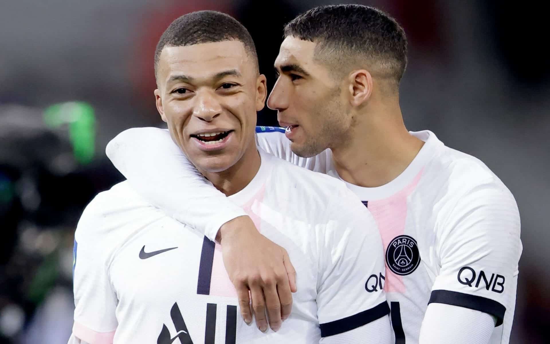 أشرف حكيمي.. غضب شديد في المغرب من كوميدي فرنسي أطلق هذا الوصف المهين على اللاعب المغربي! غضب شديد في المغرب من كوميدي فرنسي أطلق هذا الوصف المهين على أشرف حكيمي! watanserb.com