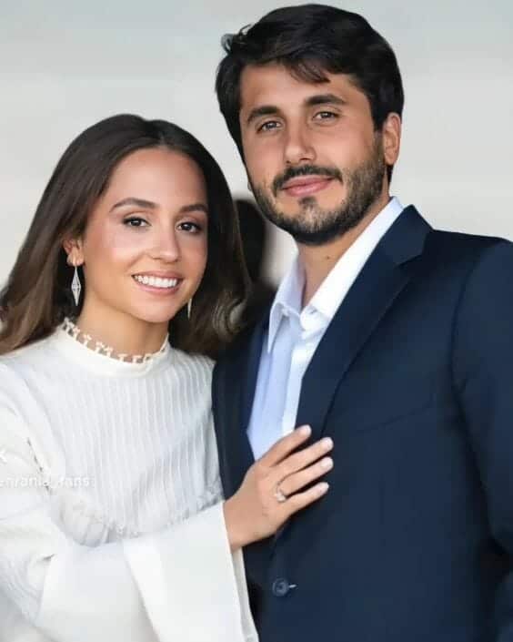 خطوبة الأميرة إيمان