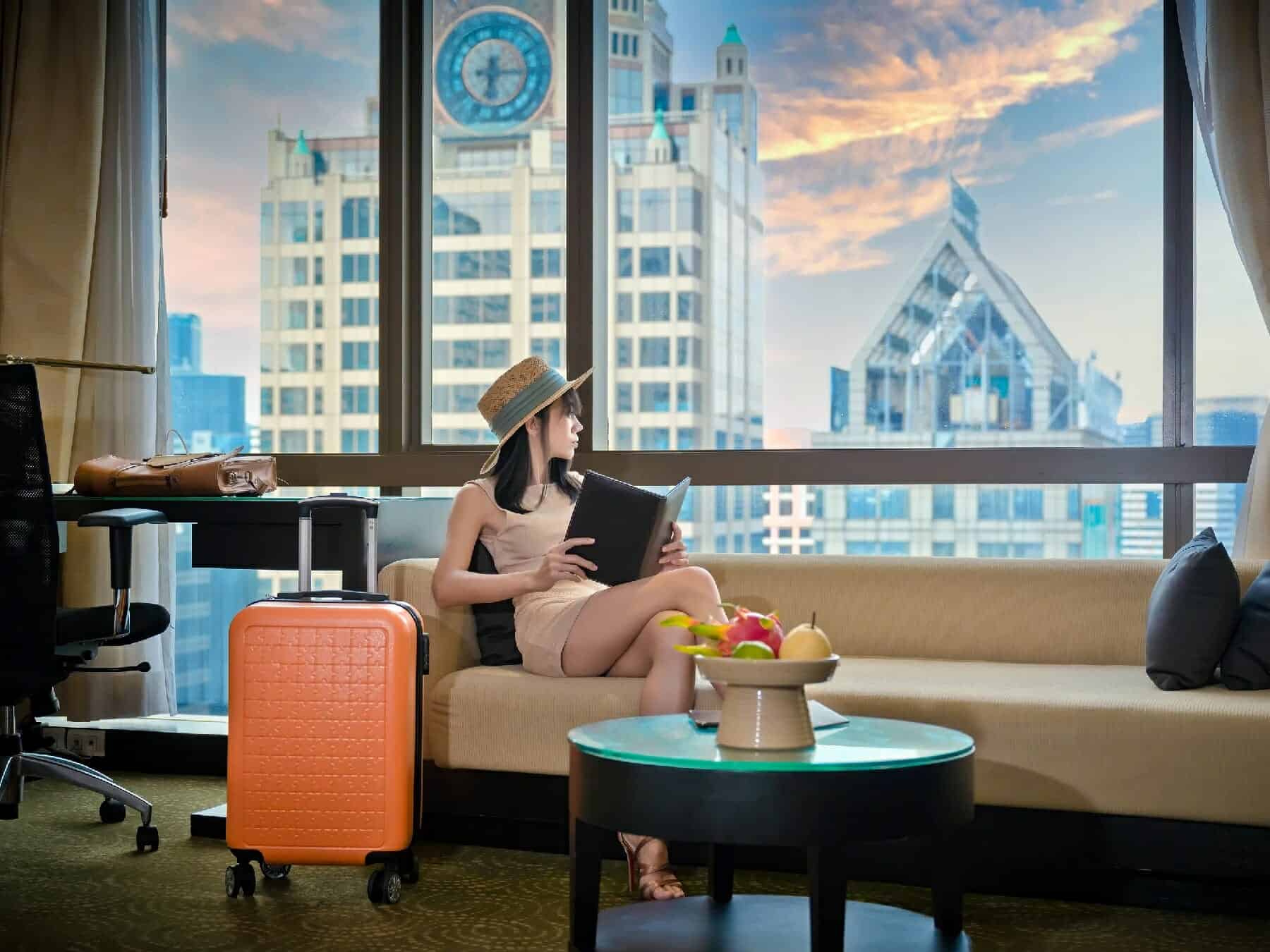 تحقق من أوقات الوصول والمغادرة