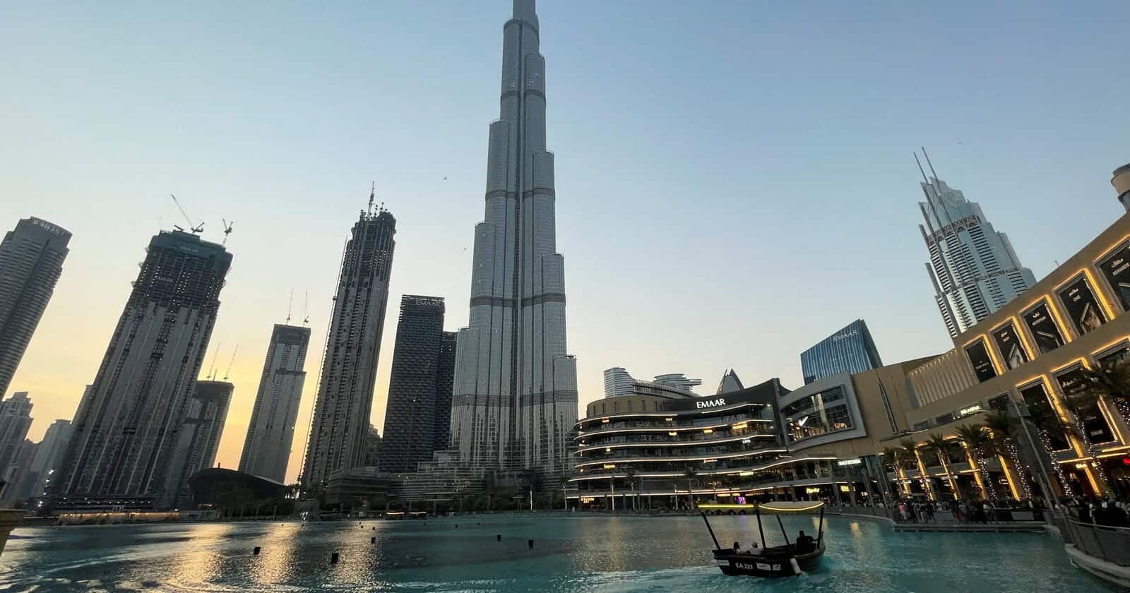 ميرور: دبي على خطى لاس فيغاس تتحول إلى وجهة عالمية للزواج المدني غير الشرعي! الزواج المدني غير الشرعي watanserb.com