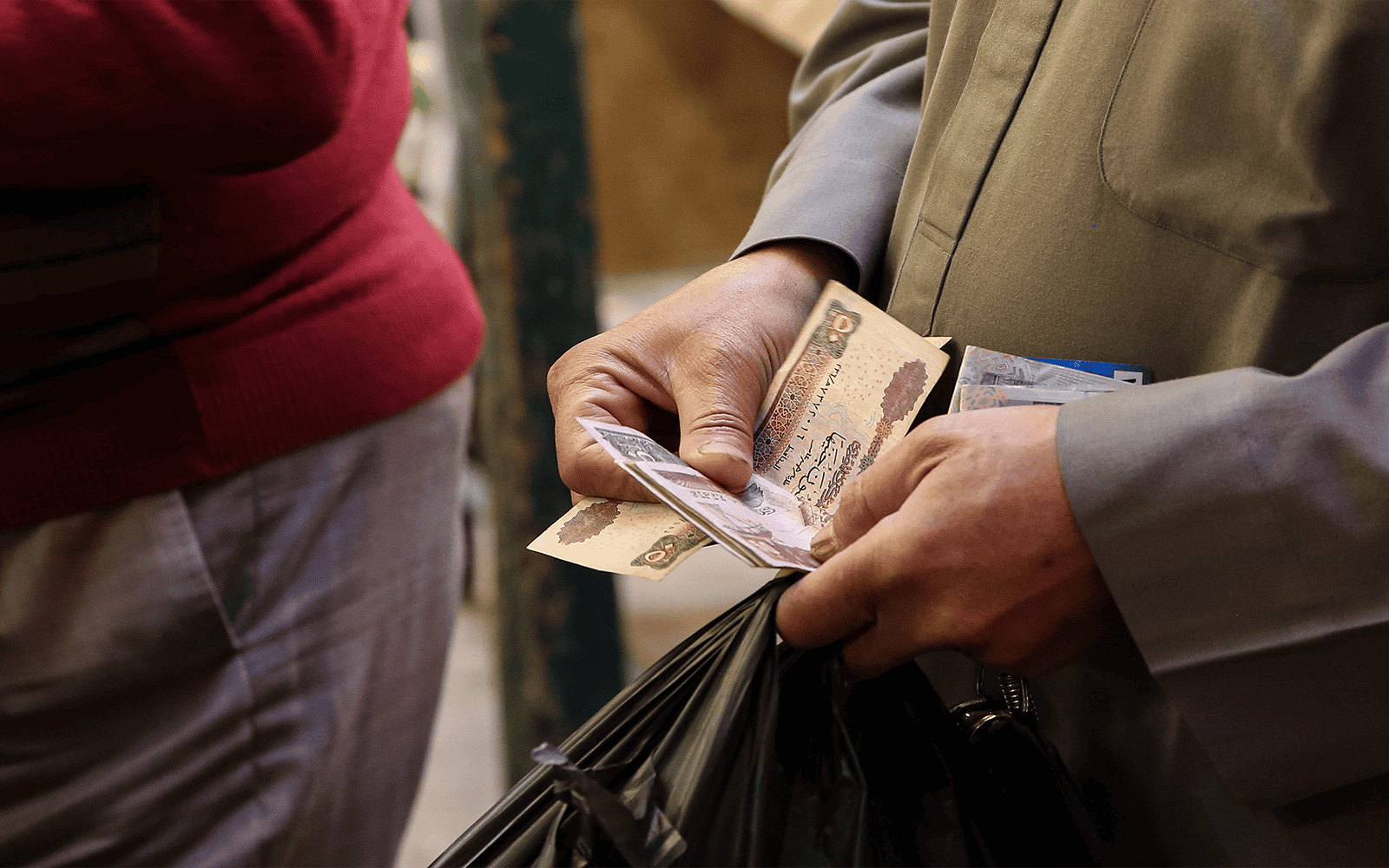 بلومبيرغ: خفض جديد لـ الجنيه المصري الشهر المقبل ليسجل هذا الرقم مقابل الدولار! الجنيه المصري مقابل الدولار watanserb.com