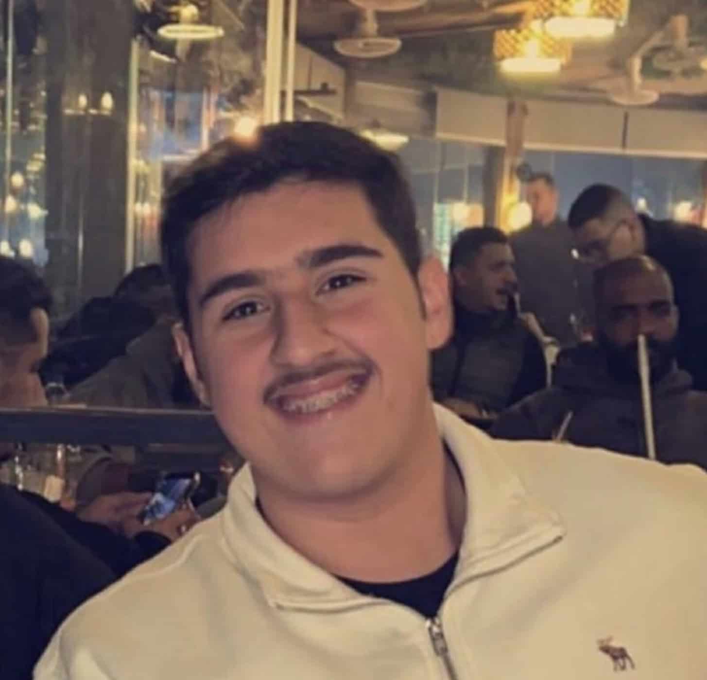 سبب وفاة منصور عصام الملا.. وفاته أبكت الكويتيين وصديقه نعاه بكلمات مؤثرة وفاة منصور عصام الملا watanserb.com