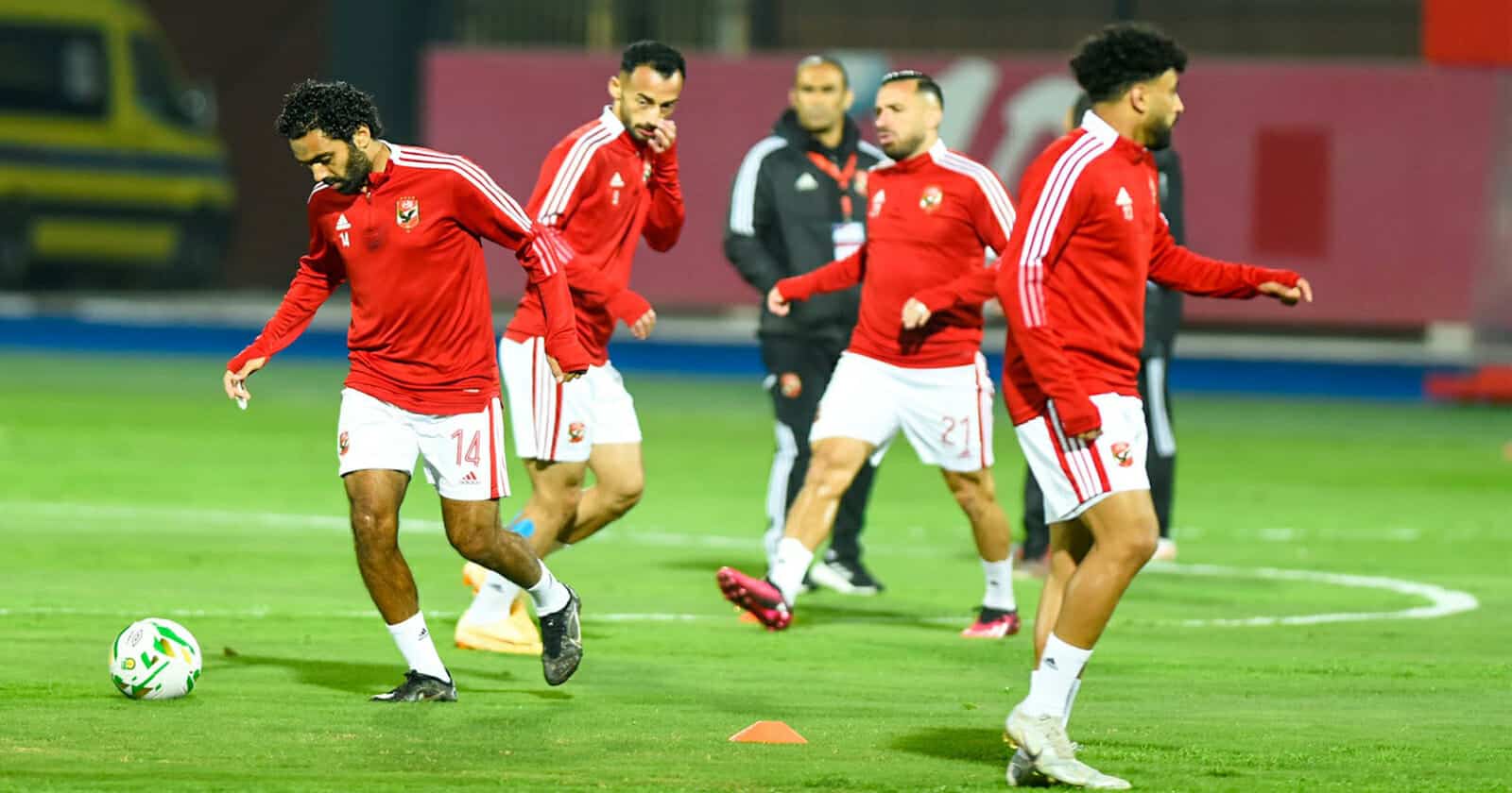 تشكيلة الأهلي أمام الداخلية والتوقيت في الدوري المصري الممتاز تشكيلة الأهلي أمام الداخلية watanserb.com