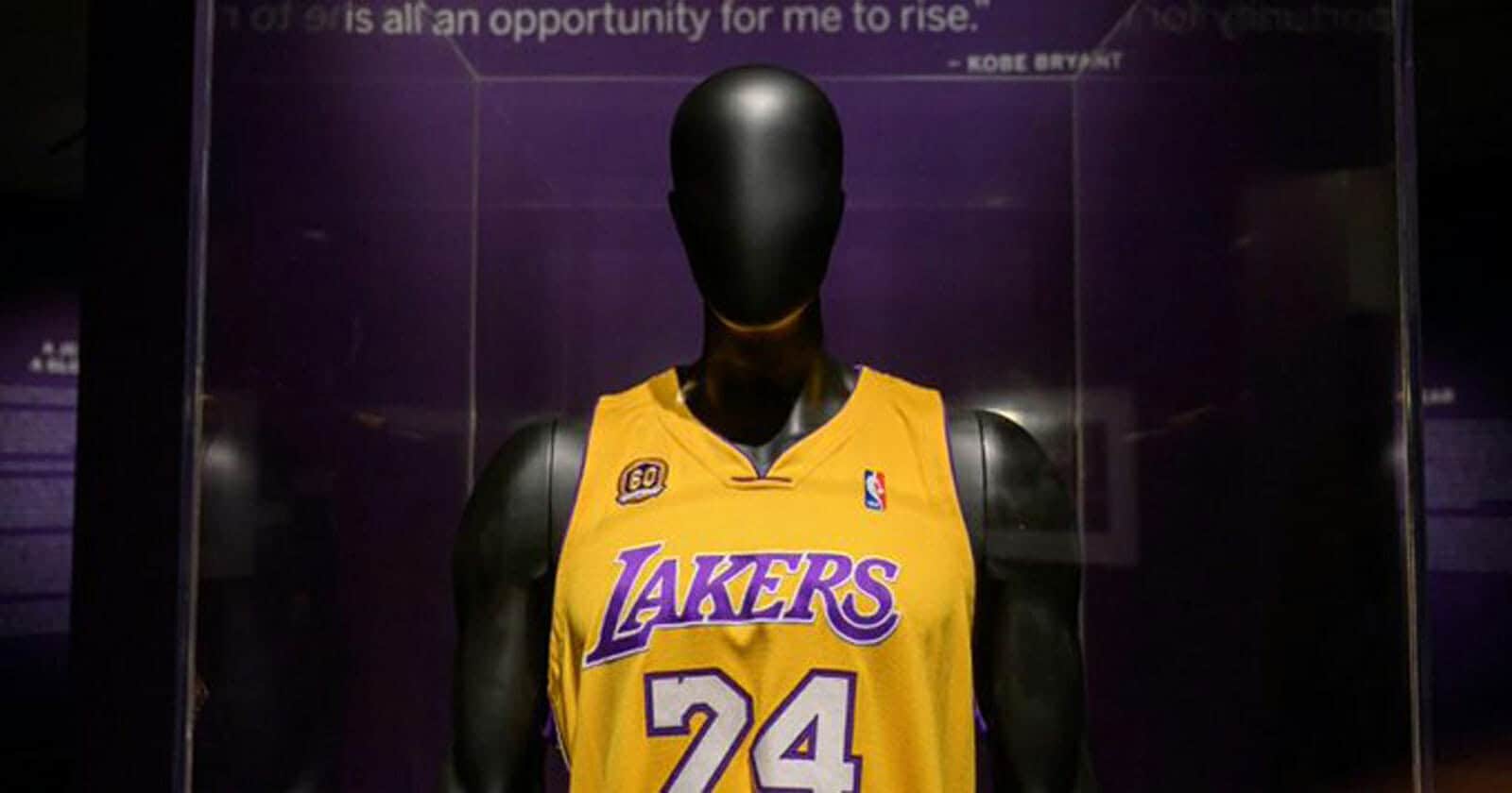 قميص كوبي براينت