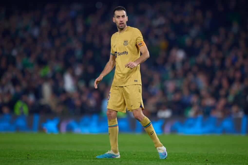 لاعب برشلونة بوسكيتس