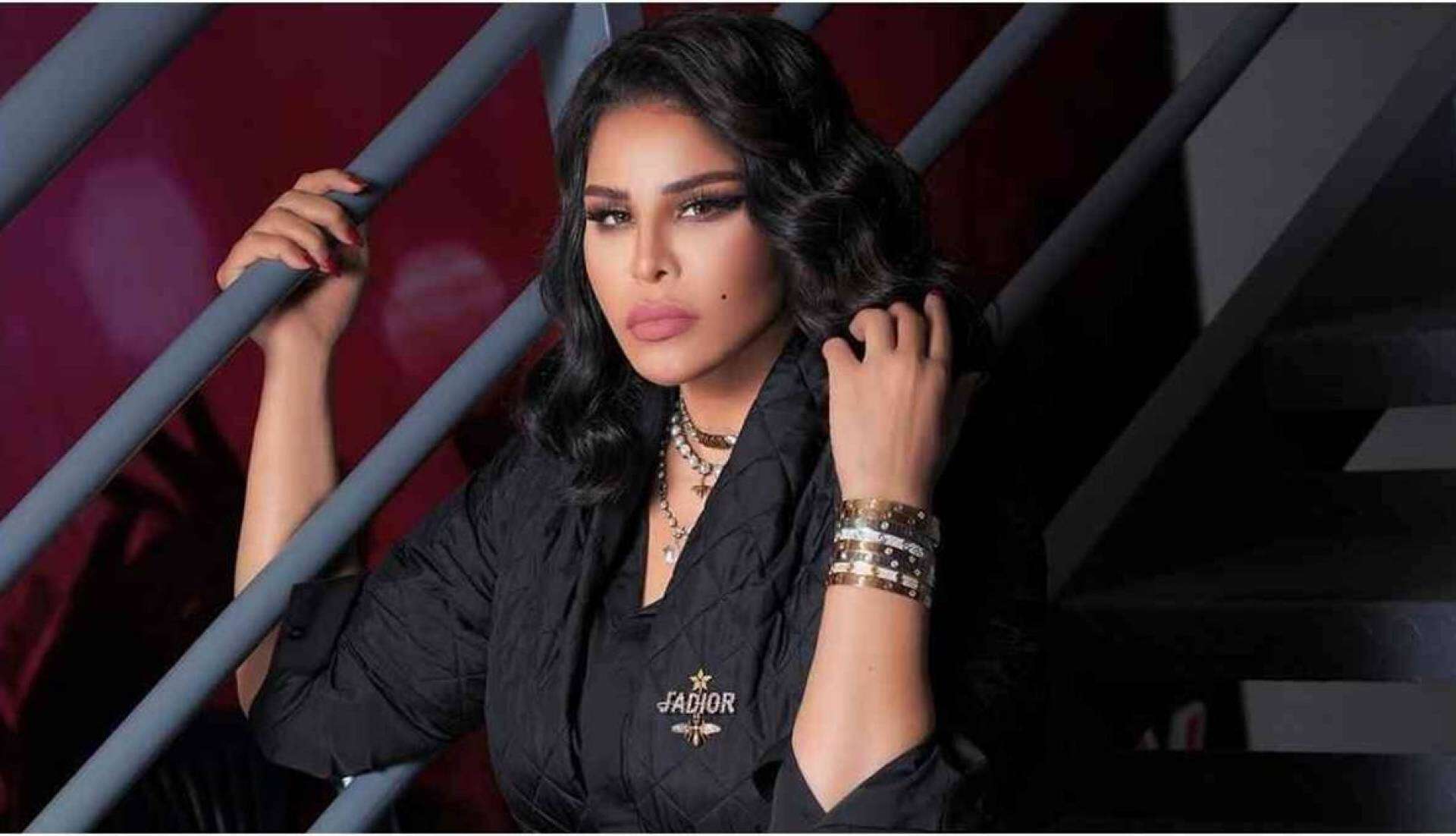 أحلام ترتدي ساعة بسعر فلكي من أجل “شيخة دبي”! (شاهد) أحلام ترتدي ساعة بسعر فلكي من أجل "شيخة دبي"! (شاهد) watanserb.com