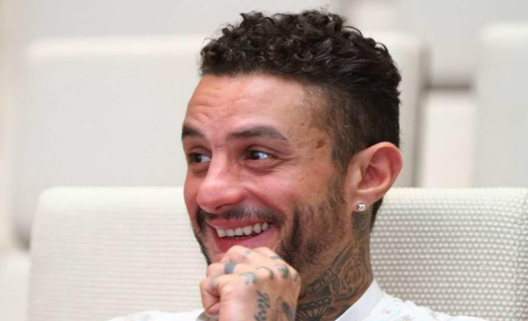 أحمد الفيشاوي يفاجئ متابعيه بصور خلال تأديته طقوس رمضانية مميزة وملهمة مع بداية رمضان..أحمد الفيشاوي يفاجىء الجميع بتصرف غريب لا يصدق عنه! (شاهد) watanserb.com