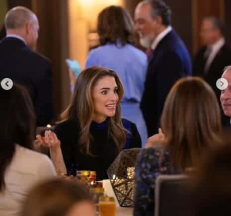 جمال ساحر للملكة رانيا في أحدث إطلالة