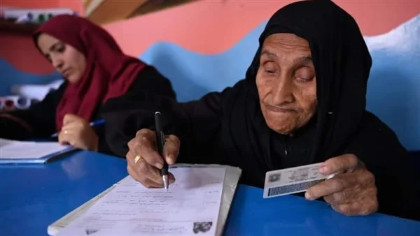 أنجلينا جولي والحاجة زبيدة