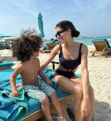 هبة عبوك وابنها أمين 