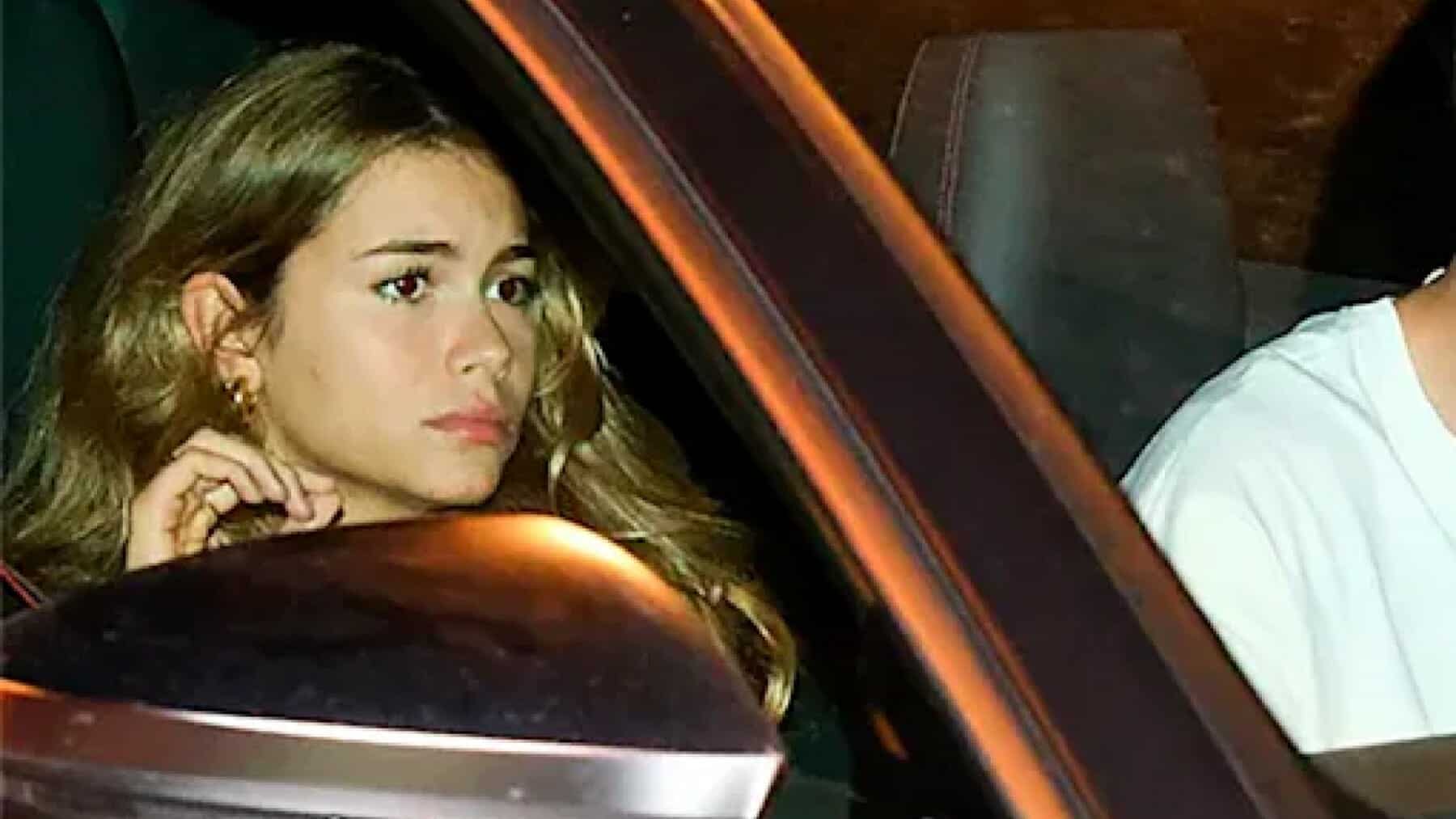 كلارا شيا وجيرارد بيكيه يتلاعبان بالصحافة ويثيران جدلًا واسعًا في وسائل الإعلام كلارا شيا تكشف وجهها الشرير.. لن تصدق ماذا فعلت مع صحفي شهير! watanserb.com