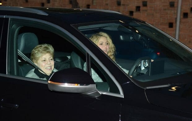 والدة شاكيرا