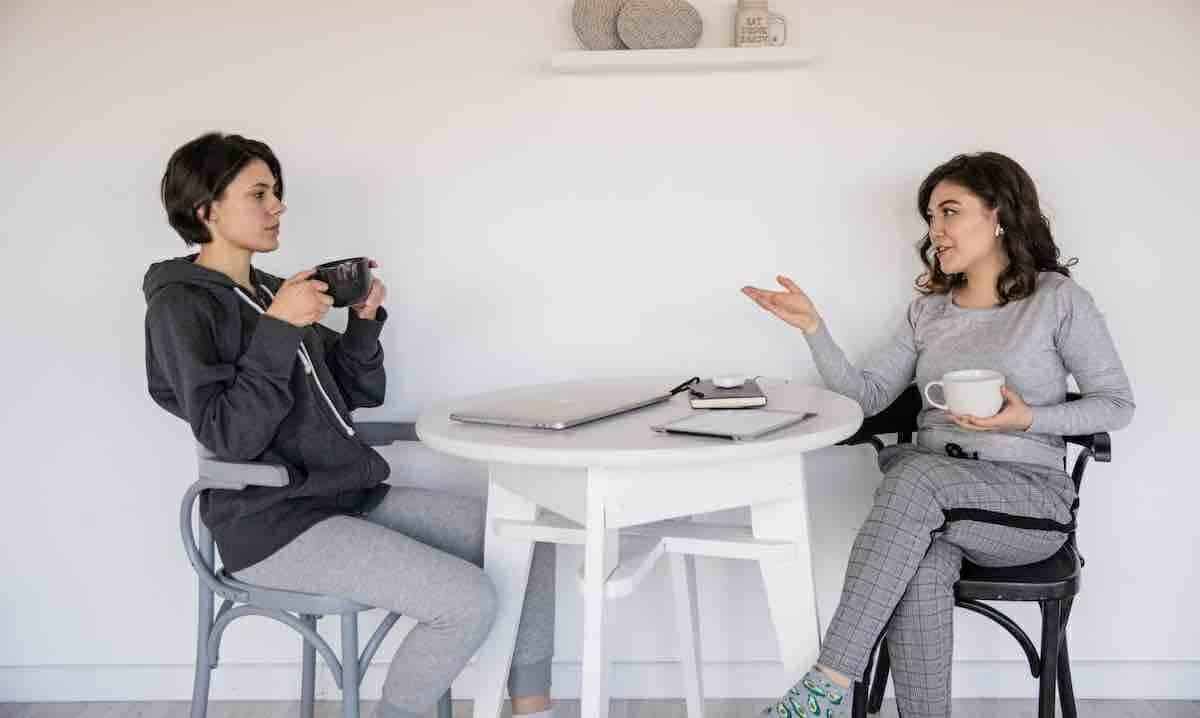 تريد النجاح في علاقاتك.. تعرف على 5 أشياء لا يفعلها الأذكياء اجتماعيًا مطلقًا الذكاء الاجتماعي watanserb.com