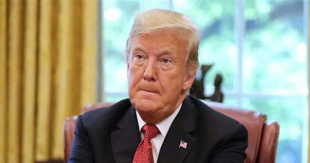 ترامب يثير الجدل بتصريحات غامضة عن “سيطرة الصين” (فيديو) دونالد ترامب watanserb.com