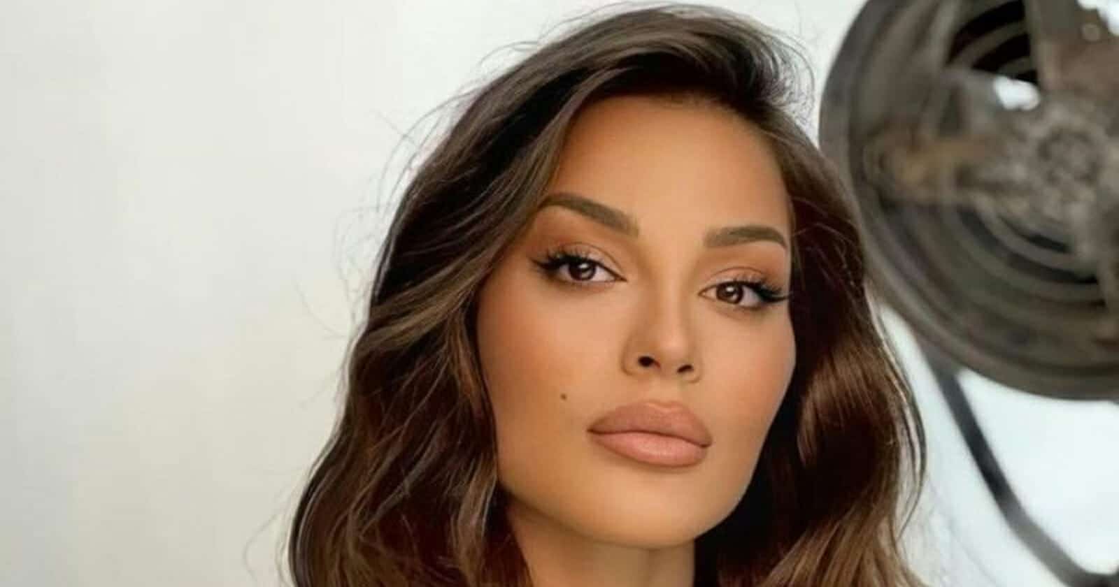 نادين نسيب نجيم تنشر صور هدية ثمينة وصلتها من ميسي شخصيا (شاهد) نادين نسيب نجيم watanserb.com