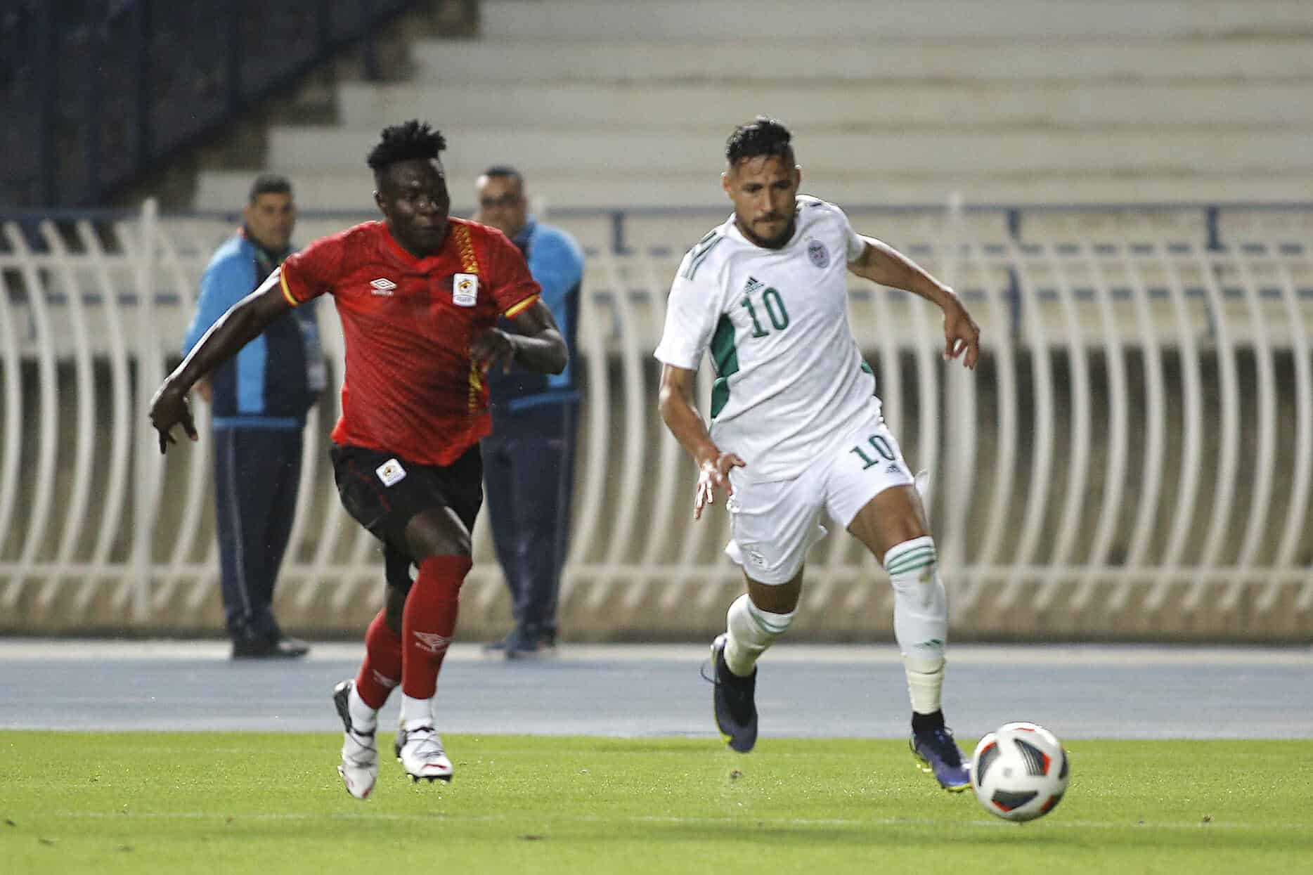 نجم منتخب الجزائر يوسف بلايلي