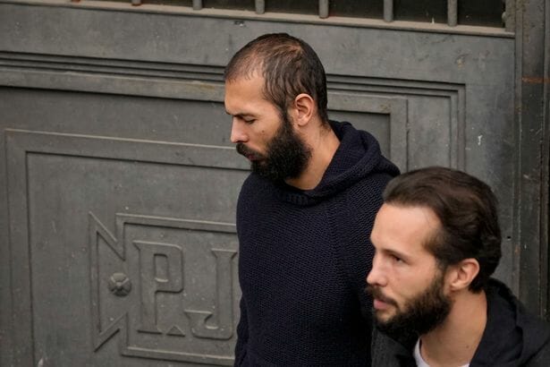 الافراج عن الأخوين تيت