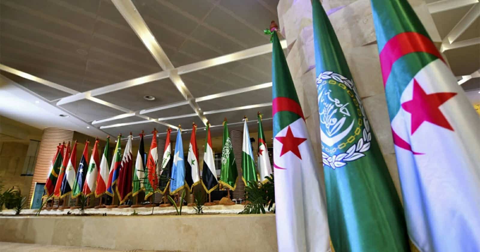 صحيفة إماراتية تزعم: الجزائر غاضبة جداً من السعودية وما فعلته لن يمر مرور الكرام! الجزائر غاضبة من السعودية watanserb.com