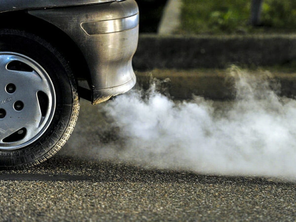 رائحة البنزين