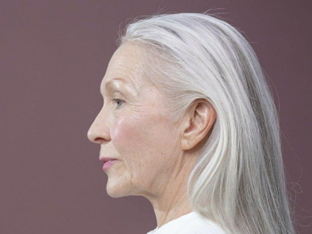 طريقة الجوز الأسود للتخلص من الشيب