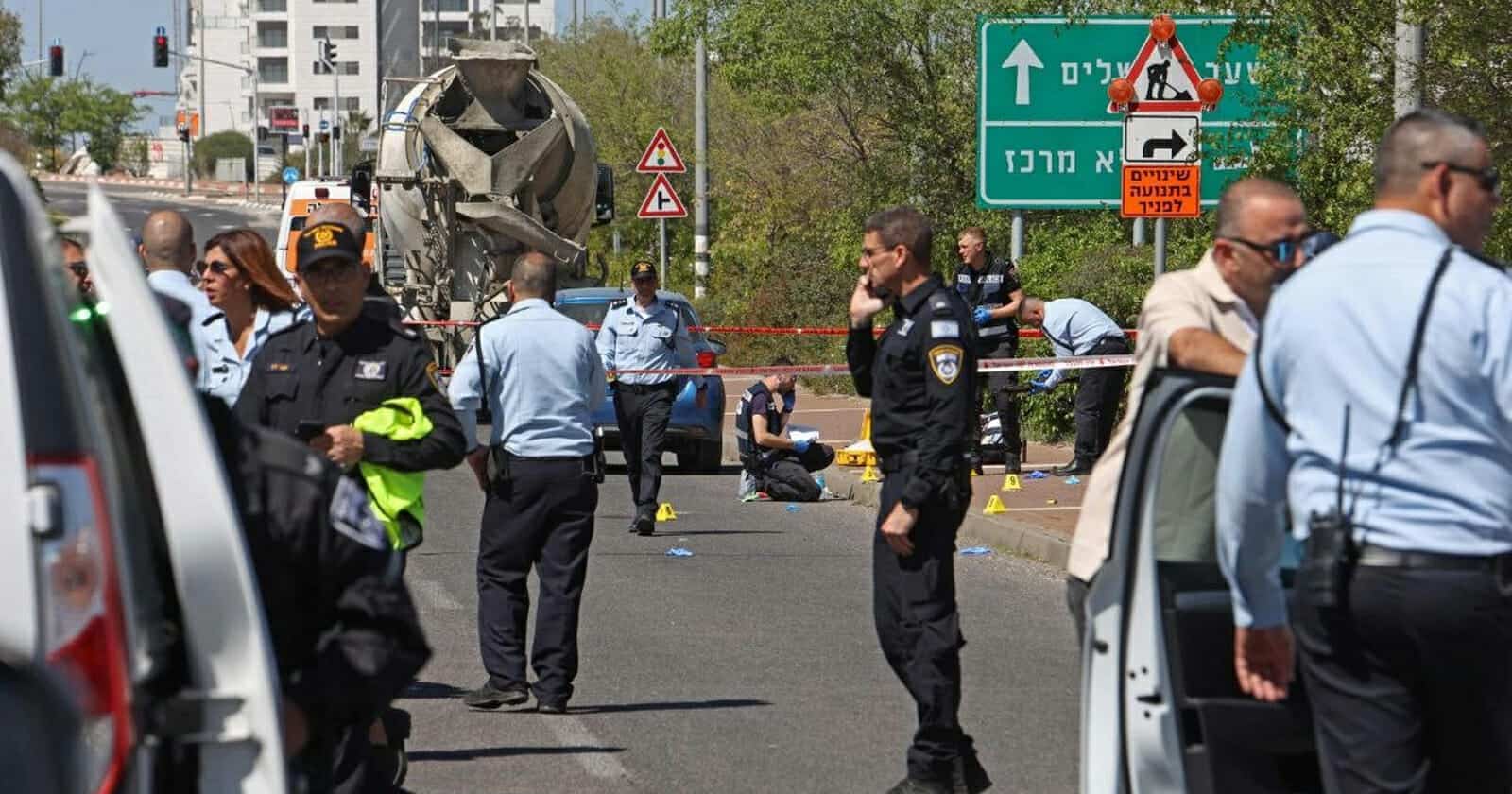 بعد ساعات من عملية الأغوار.. عملية تل أبيب تُرعب الاحتلال الإسرائيلي حتى بعد استشهاد مُنفذها.. لماذا؟ عملية تل أبيب تستنفر الاحتلال الإسرائيلي watanserb.com