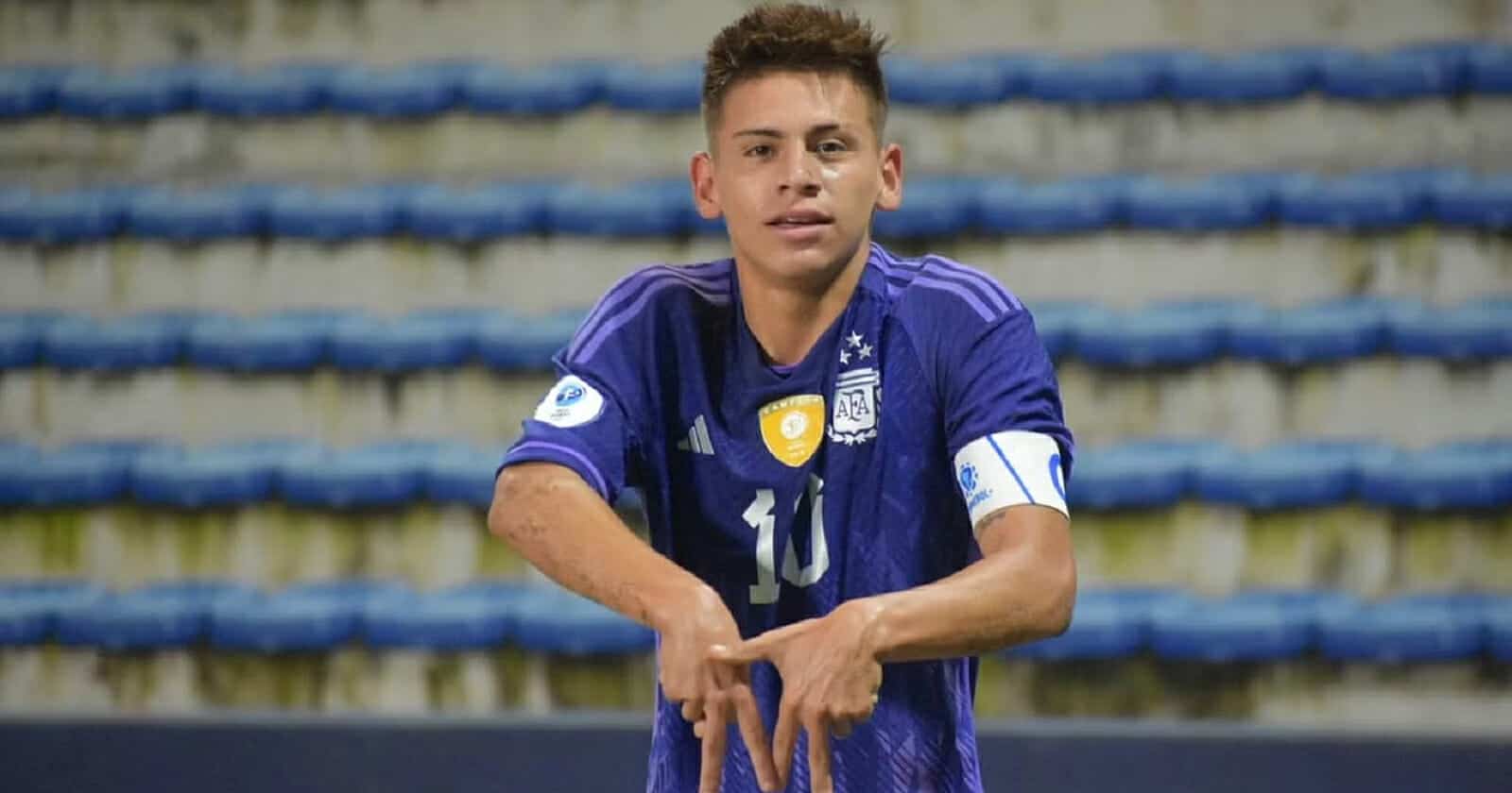 كلاوديو إتشيفري