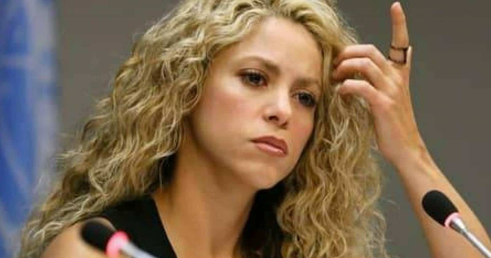 شاكيرا في أزمة جديدة بعد انفصالها عن بيكيه وتواجه حكما بالسجن لمدة 8 سنوات لهذا السبب! محاكمة شاكيرا watanserb.com