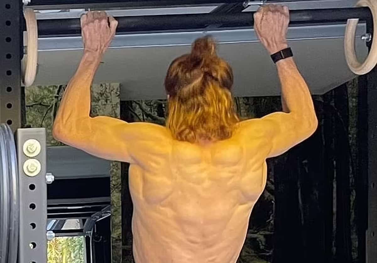 رجل الأعمال الأمريكي بريان جونسون 