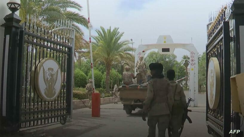 انفجارات تهز وسط الخرطوم