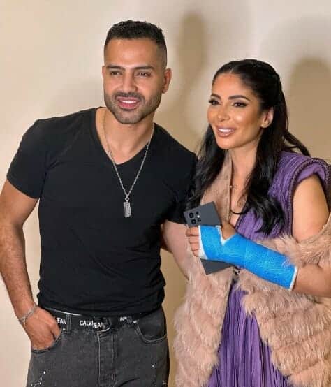 إصابة منى زكي