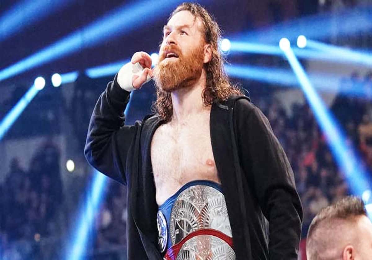 سامي زين مصارع “WWE” يُؤدي مناسك العمرة في السعودية (صور) المصارع سامي زين يؤدي مناسك العمرة watanserb.com