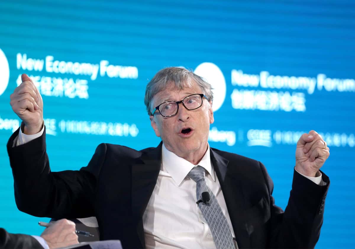 فضيحة بيل غيتس.. “إيميل” يكشف تعرّضه للابتزاز بسبب علاقة غرامية مع شابة روسية.. ما القصة؟ بيل غيتس watanserb.com