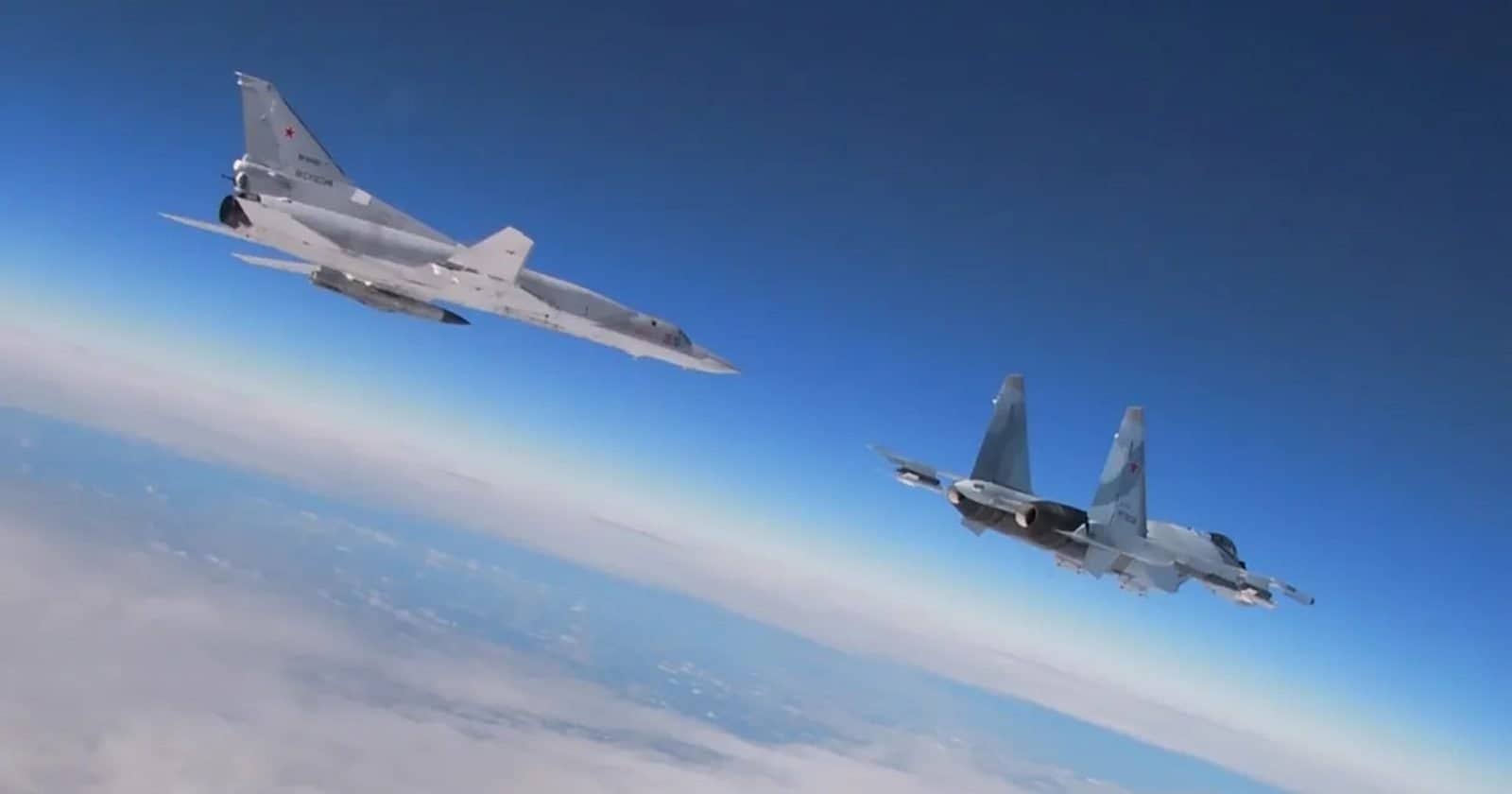 طائرة بولندية تتجنب تصادما مع مقاتلة روسية watanserb.com