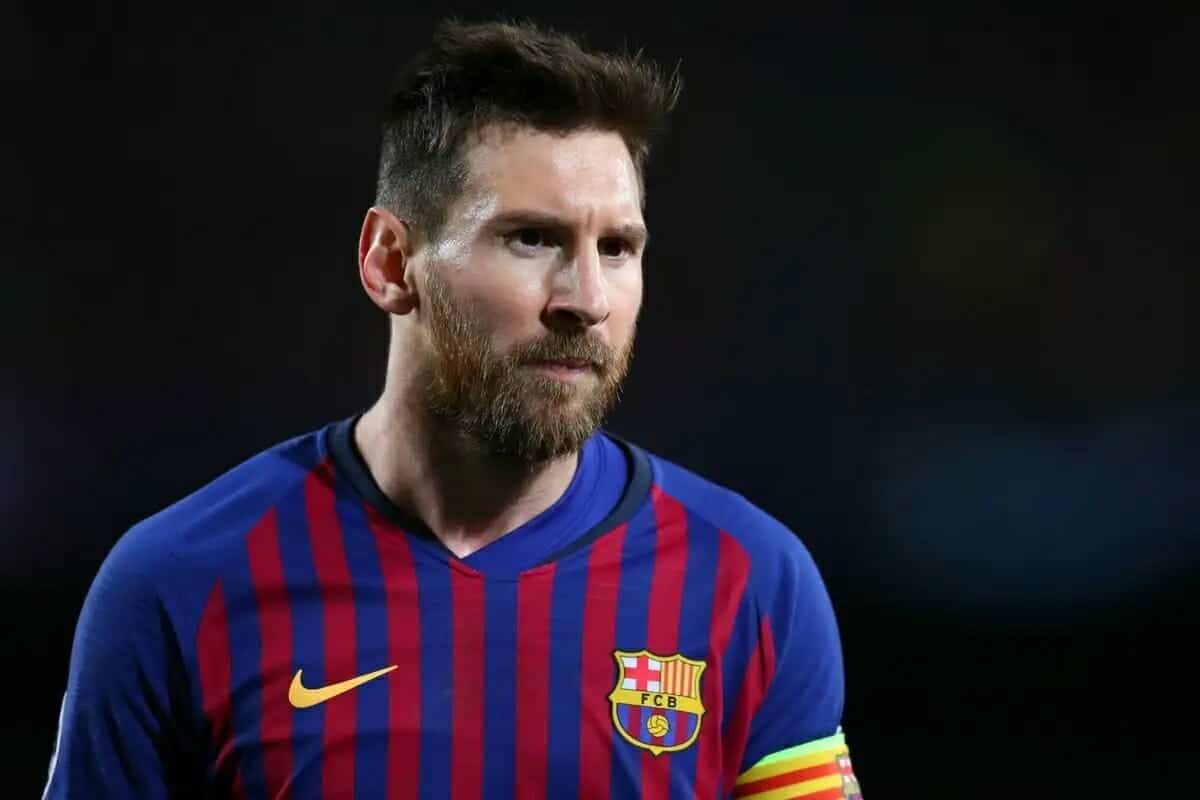 عودة ميسي إلى برشلونة