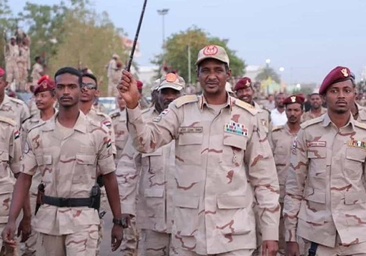 فيديو لضابط بالدعم السريع يأمر قواته بتكثيف ضرب الجيش لكن مفاجأة صادمة حدثت فيديو لضابط بالدعم السريع يأمر قواته بتكثيف ضرب الجيش لكن مفاجأة صادمة حدثت watanserb.com