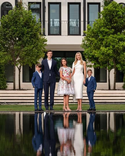 إيفانكا وحيدة في كوستاريكا