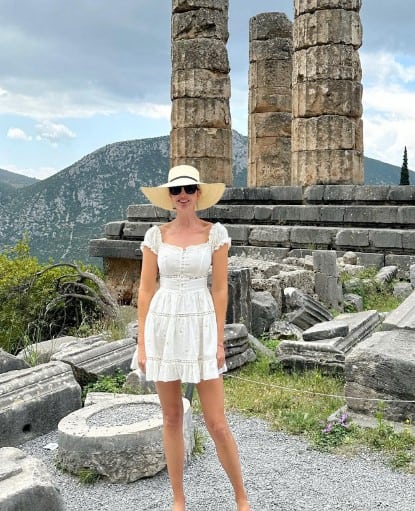 رحلة إيفانكا إلى اليونان