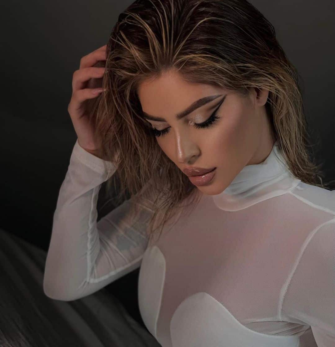 مريم الدباغ 