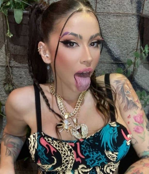 المغنية البرازيلية MC Pipokinha 