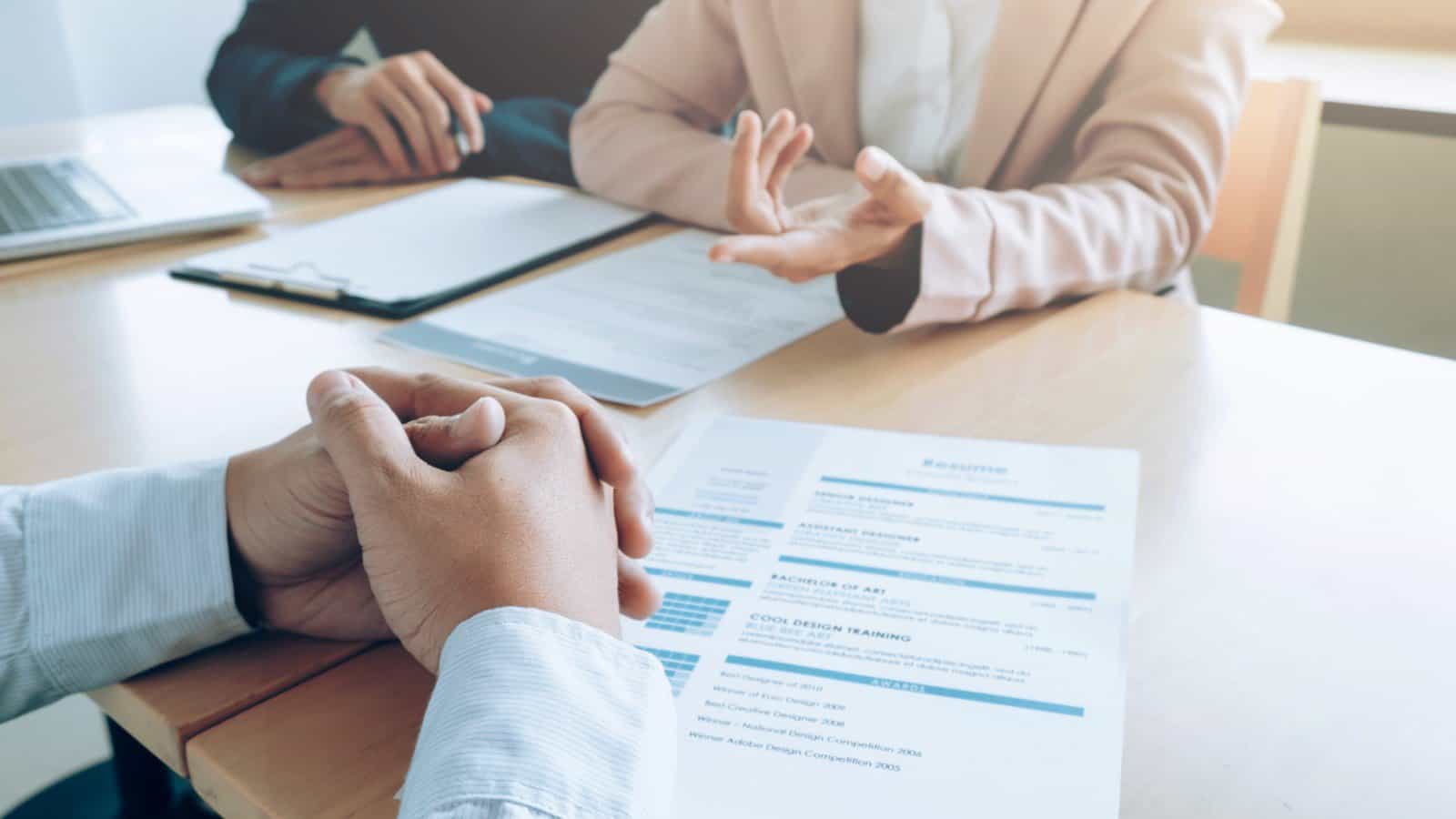 السيرة الذاتية