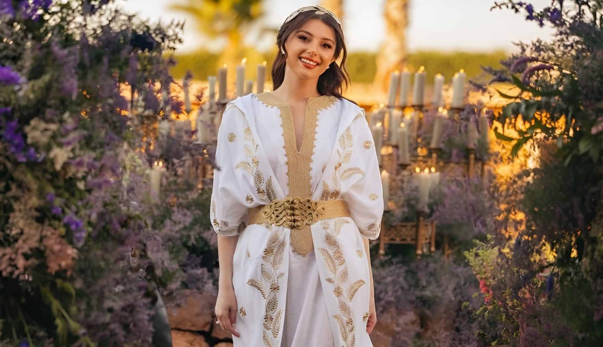 زفاف ماريتا الحلاني.. حاولت تقليد رجوة آل سيف في الحنة واستعانت بنفس المصمم في الزفاف! (شاهد) زفاف ماريتا الحلاني.. حاولت تقليد رجوة آل سيف في الحنة واستعانت بنفس المصمم في الزفاف! (شاهد)