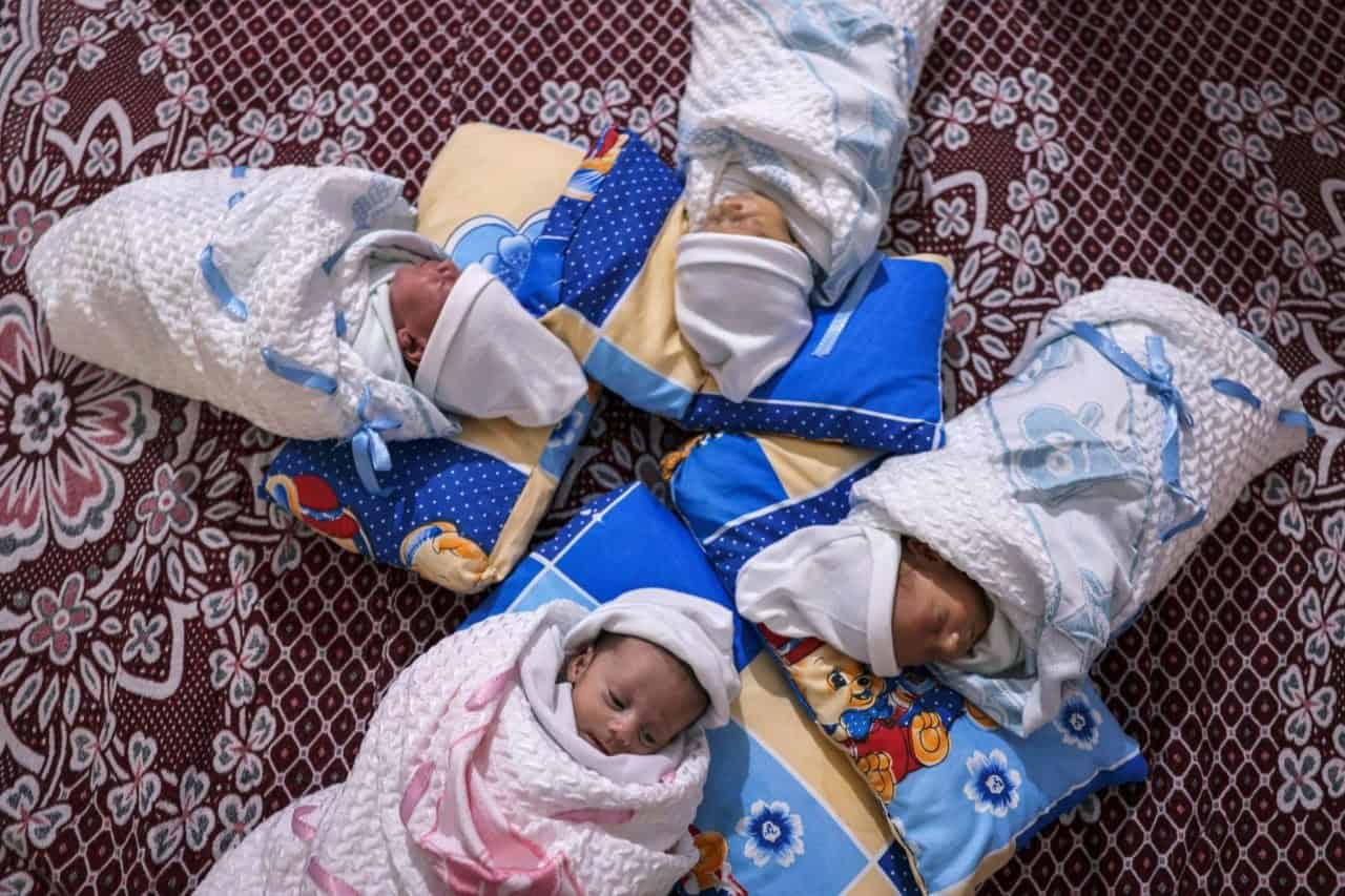 توائم عبر نطف مهربة 