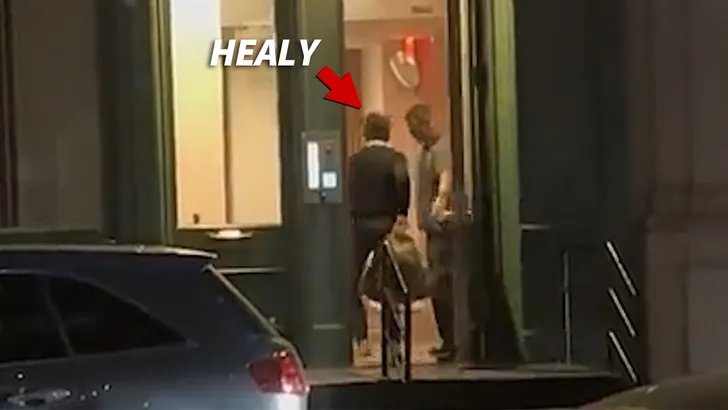 تايلور سويفت وماتي هيلي