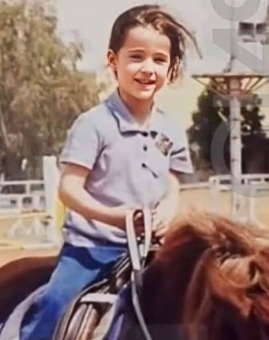 الاميرة رجوة آل سيف منذ طفولتها تهوى رياضة ركوب الخيل