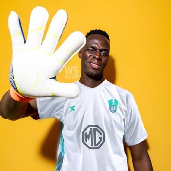 انتقال حارس تشيلسي إلى أهلي جدة السعودي