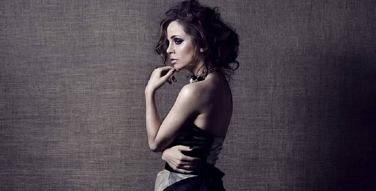 ارتداء النساء للأحذية ذات الكعب العالي